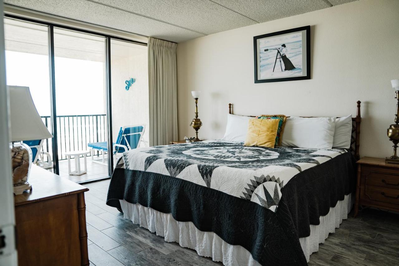 Holiday home Beachfront 3br Condo, Suntide Iii, Unit 706 *