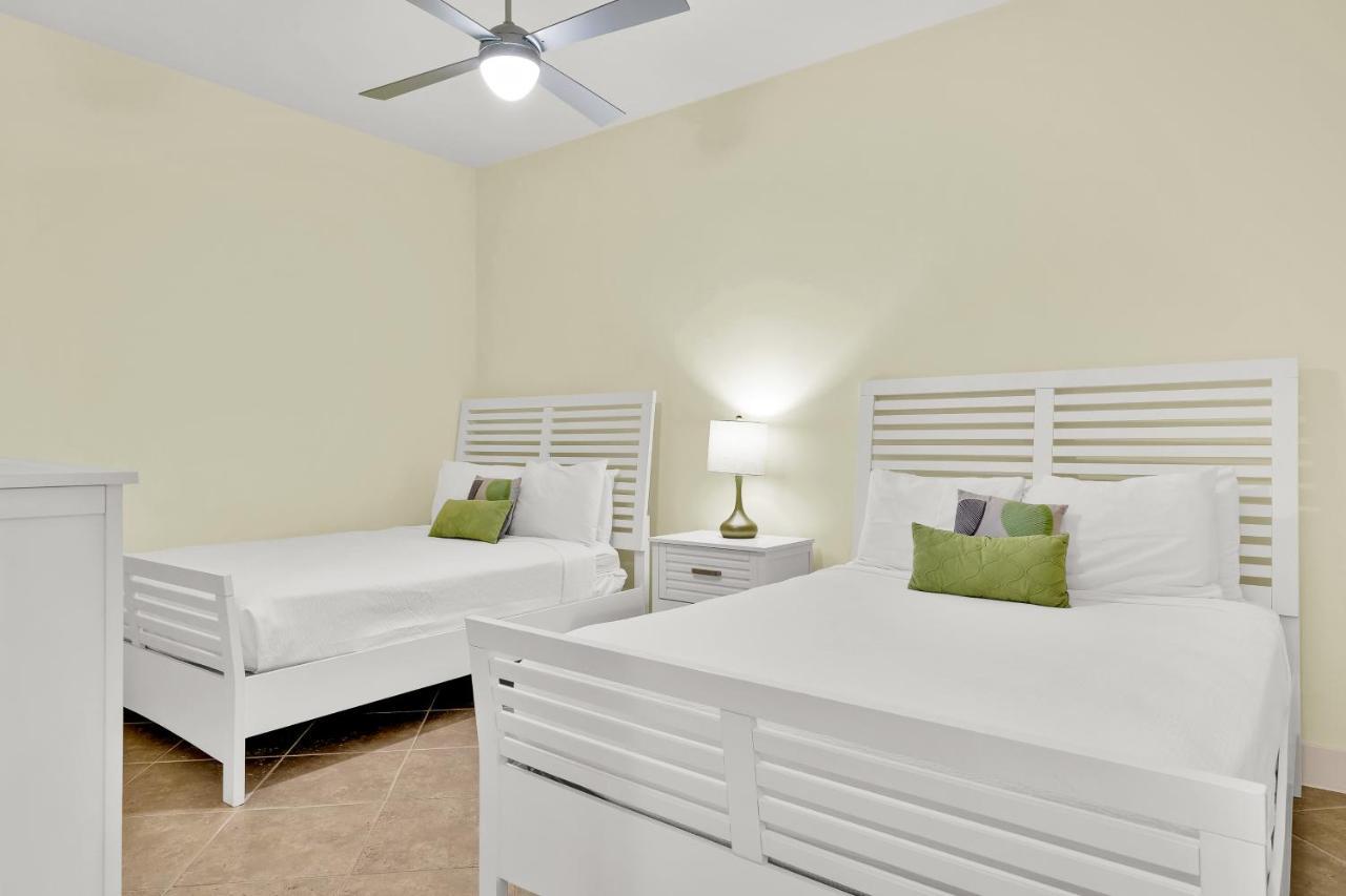 Sapphire #806 Apartment *