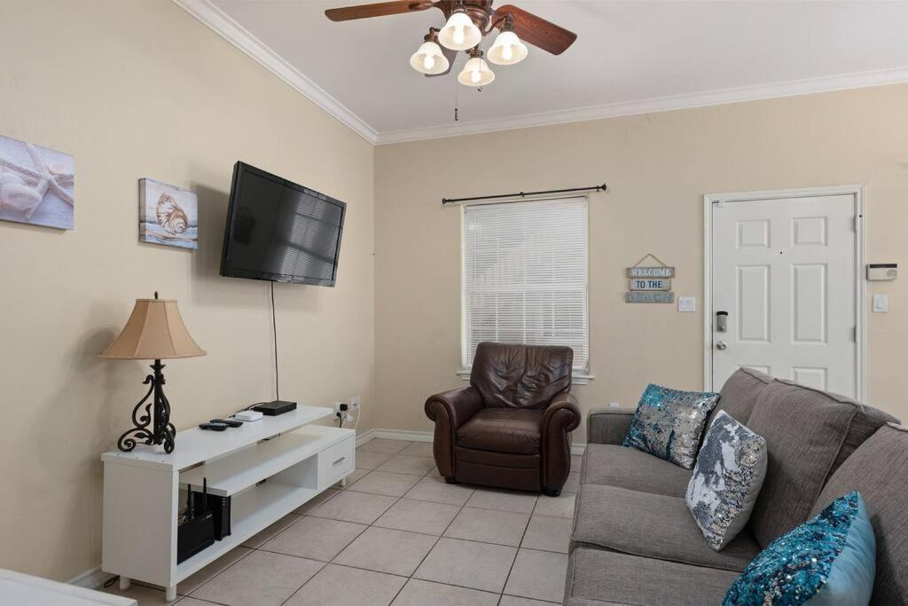 Holiday home Luxury 3 Bed 2 Bath 1st Floor Near South Padre Island