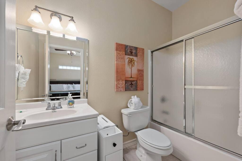 Luxury 3 Bed 2 Bath 1st Floor Near Holiday home