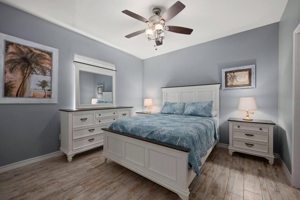 Holiday home Luxury 3 Bed 2 Bath 2nd Floor By
