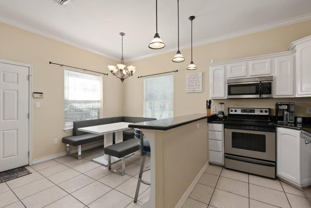 Luxury 3 Bed 2 Bath 1st Floor Near * South Padre Island