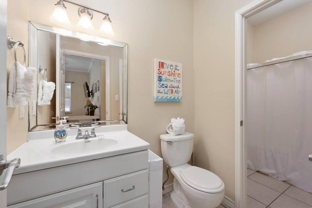 Luxury 3 Bed 2 Bath 1st Floor Near Holiday home South Padre Island