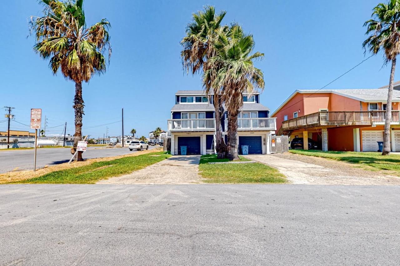 Brooklyn On The Rocks, Unit C Holiday home South Padre Island