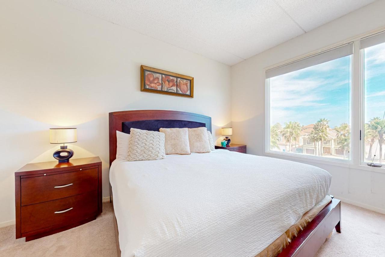 Palm Frond Sanctuary, Unit 302 *