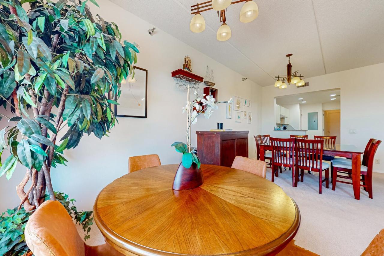Palm Frond Sanctuary, Unit 302 Apartment