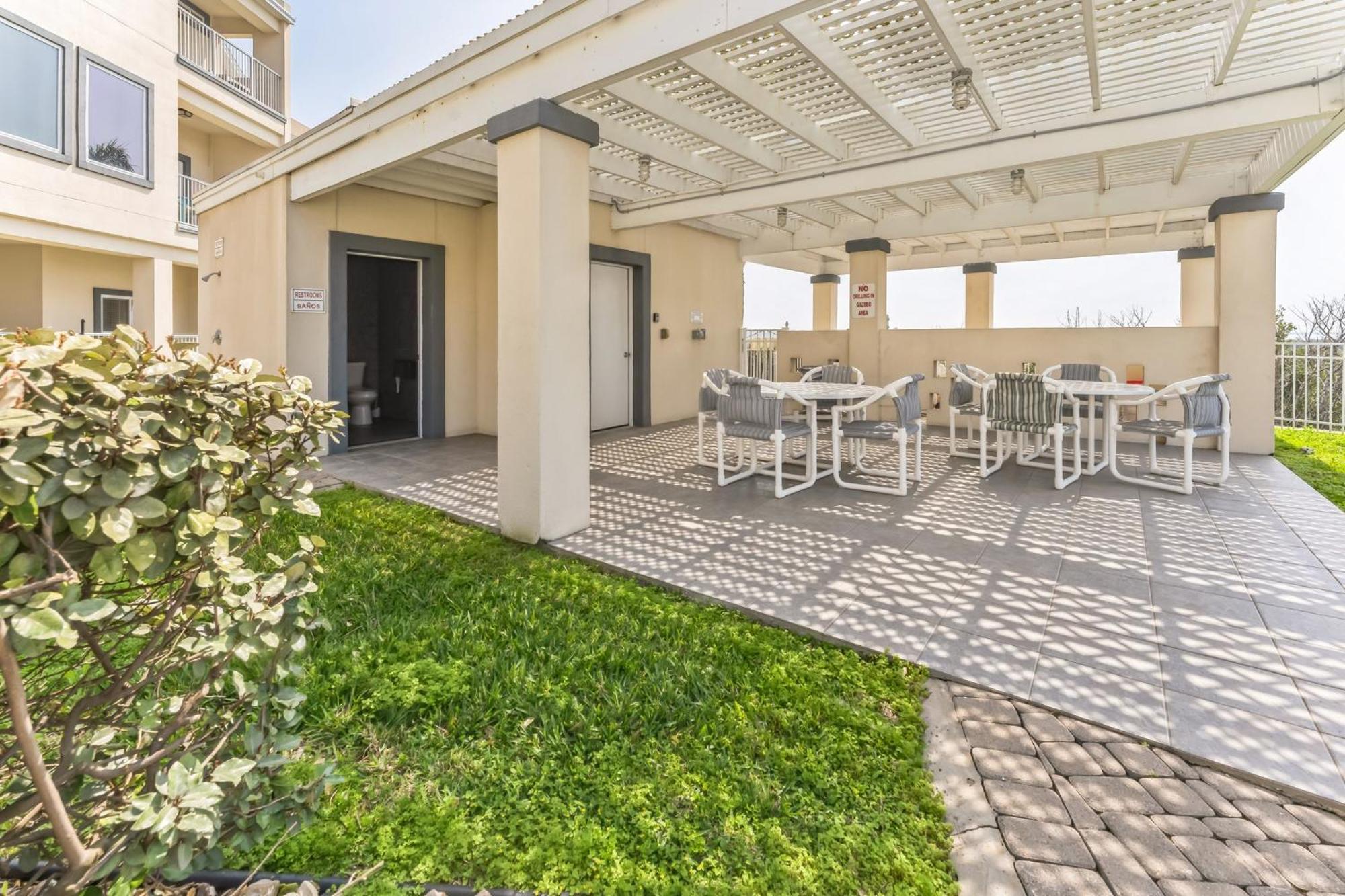 Island Paradise - Ocean View And Pool Access Apartment *