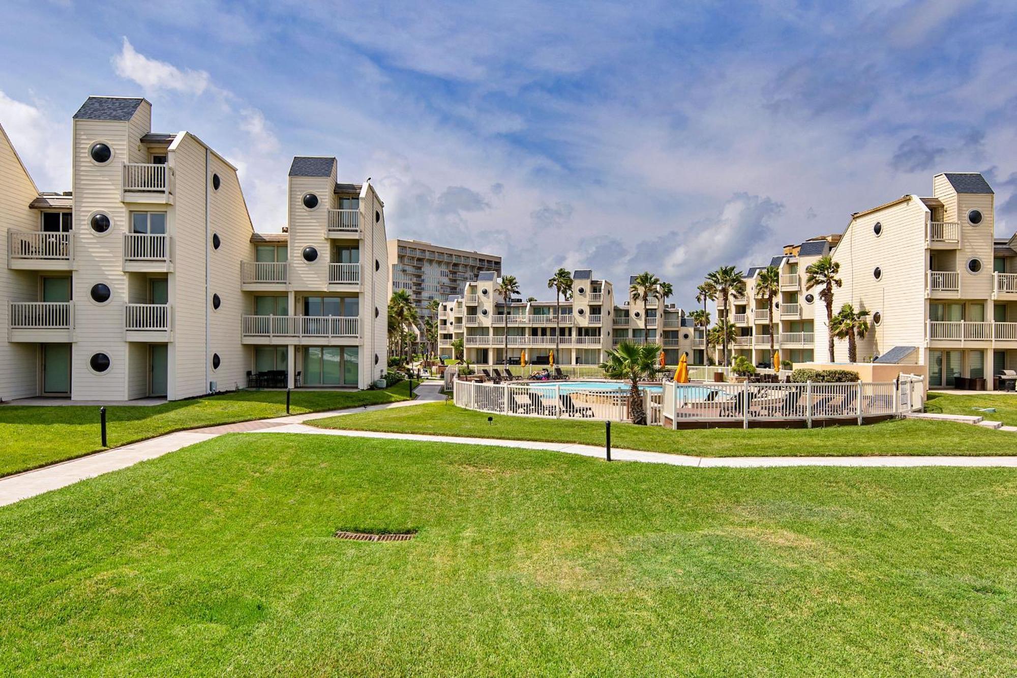 Apartment Modern With Ocean View Private Balcony