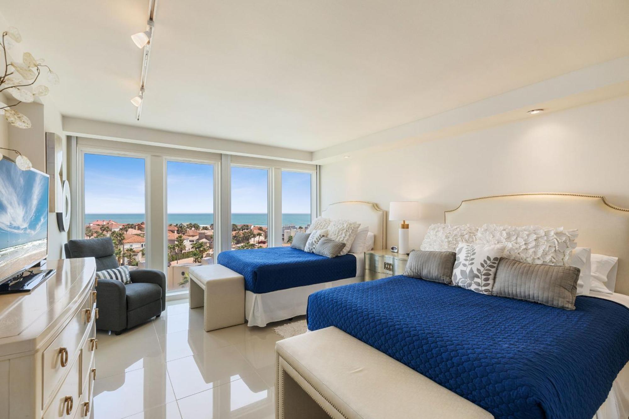 Modern With Ocean View Private Balcony Apartment South Padre Island