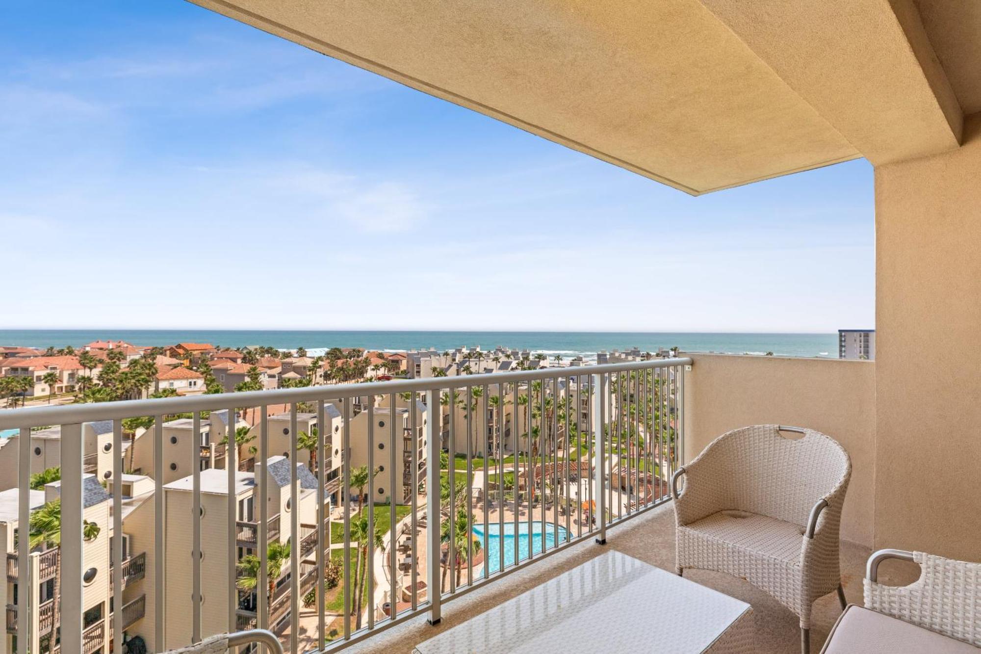Apartment Modern With Ocean View Private Balcony