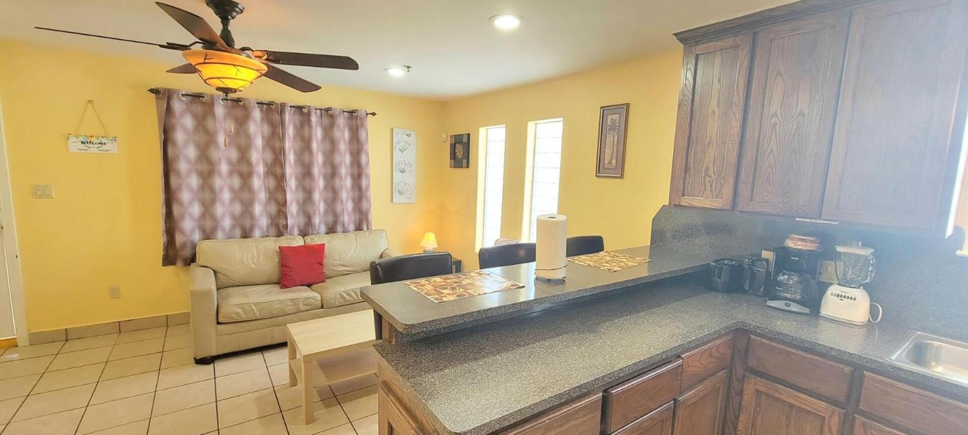 Lantana Retreat #3 Apartment