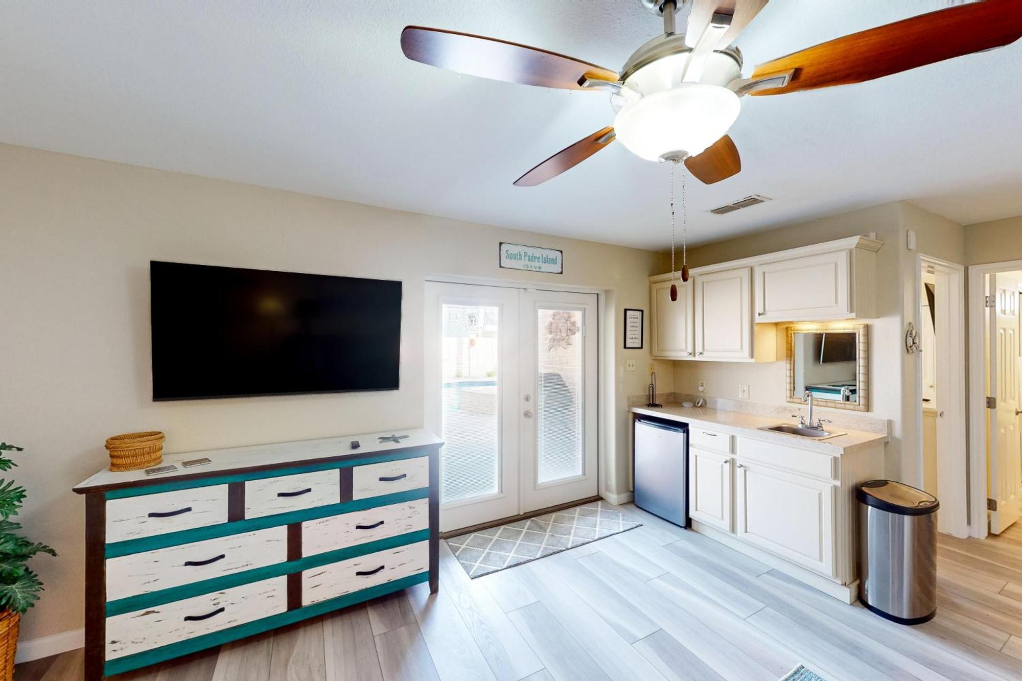 Lantana Bay Escape Holiday home *