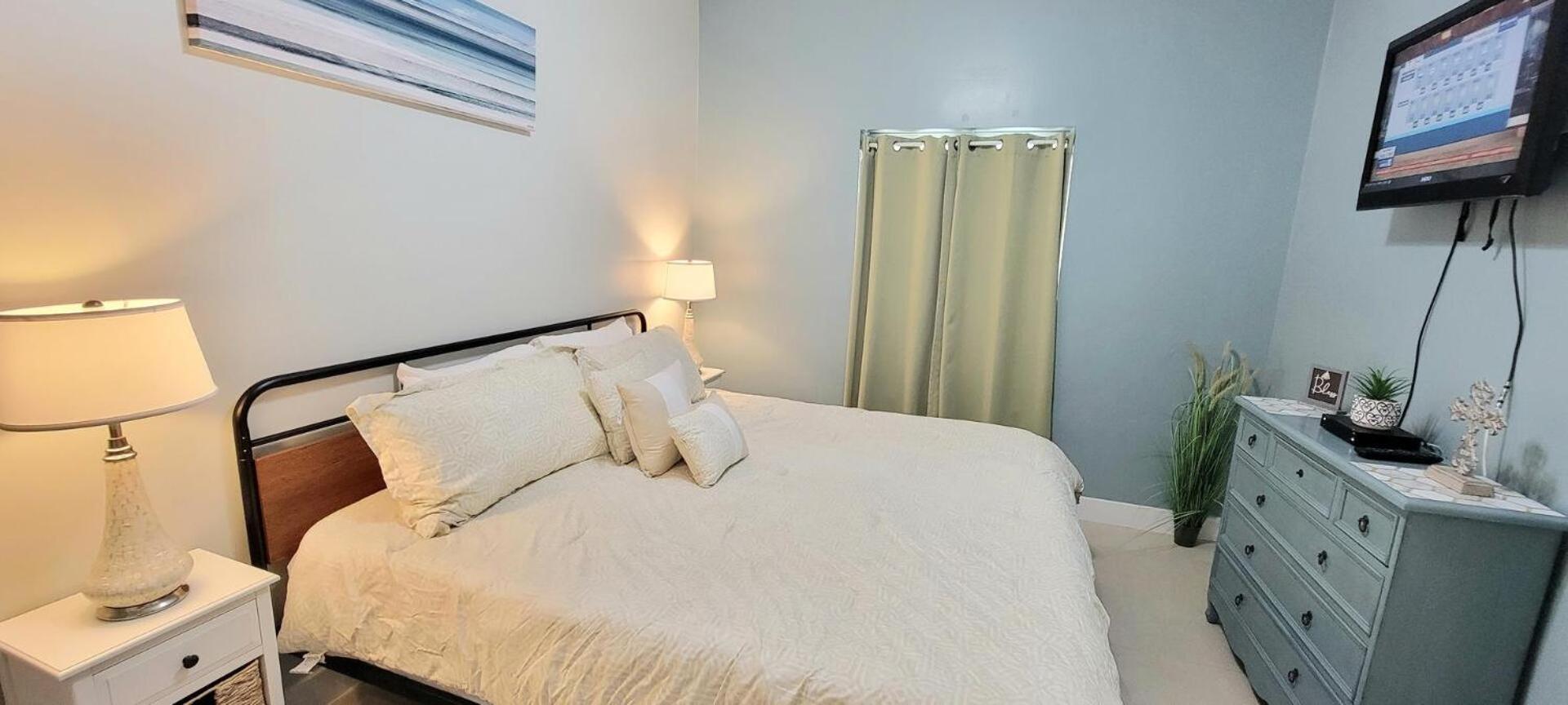 La Isla F102 Apartment *