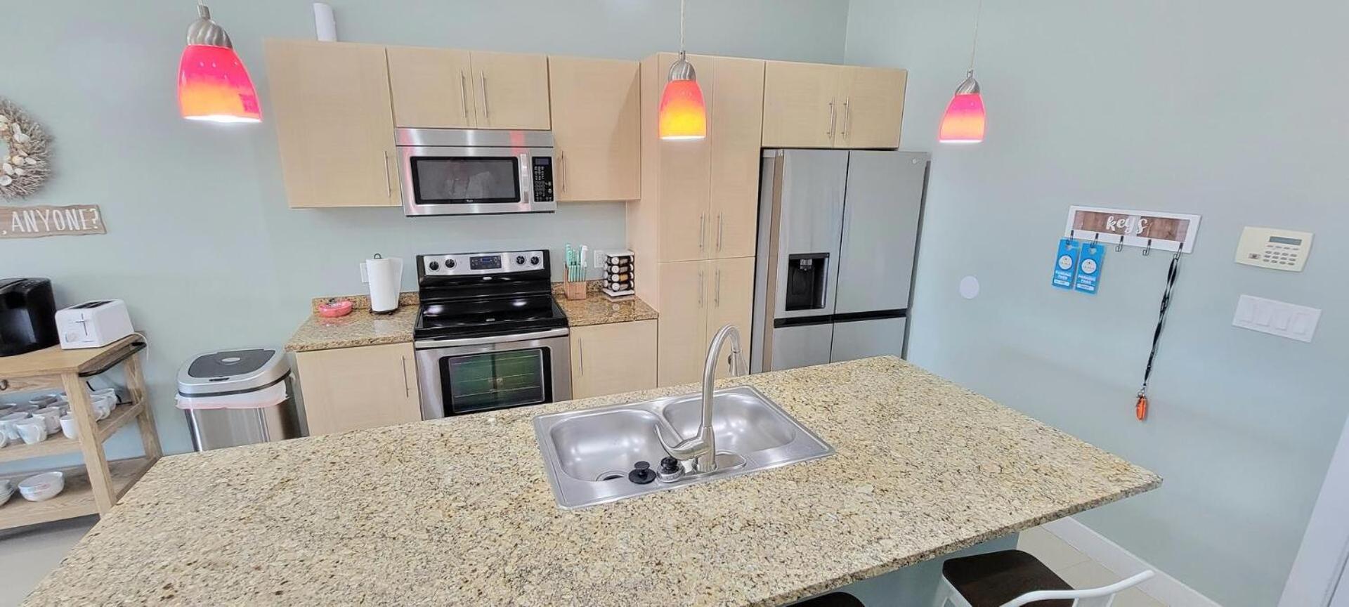La Isla F102 Apartment *