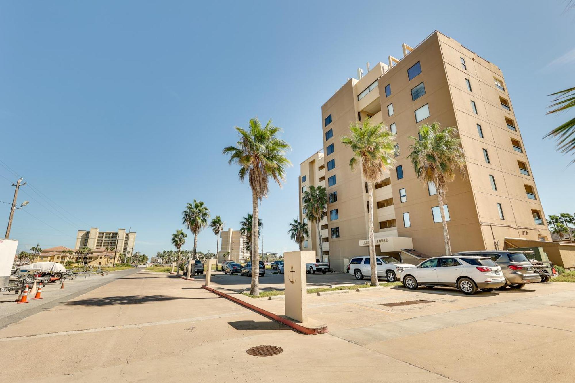 Vacation Near Beach! Apartment South Padre Island