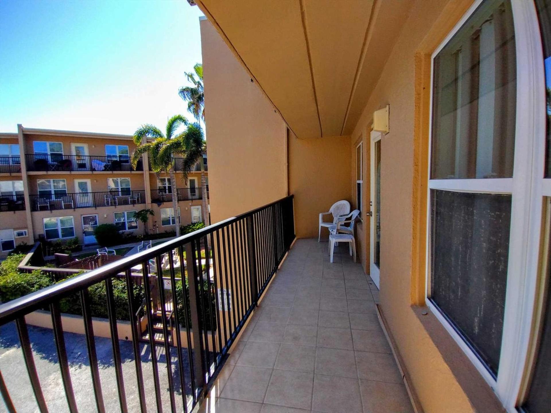 Surfside I 205 Condominium Apartment *