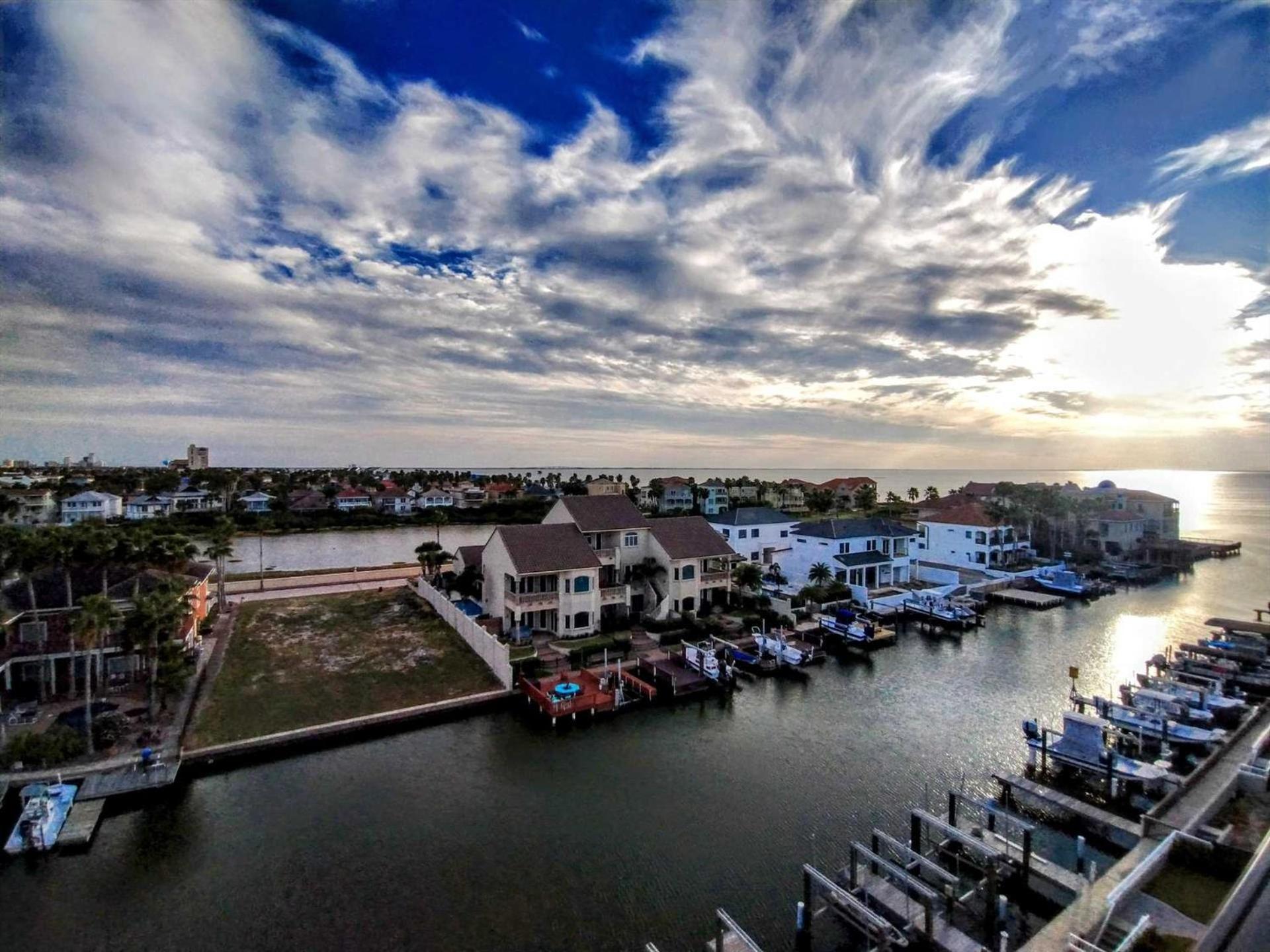 Landfall Towers 71