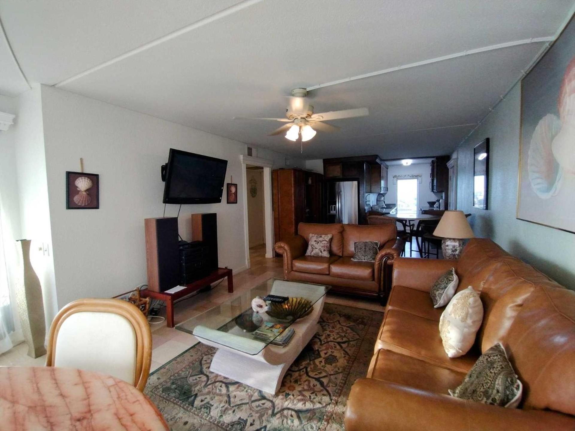Landfall Towers 71 Apartment
