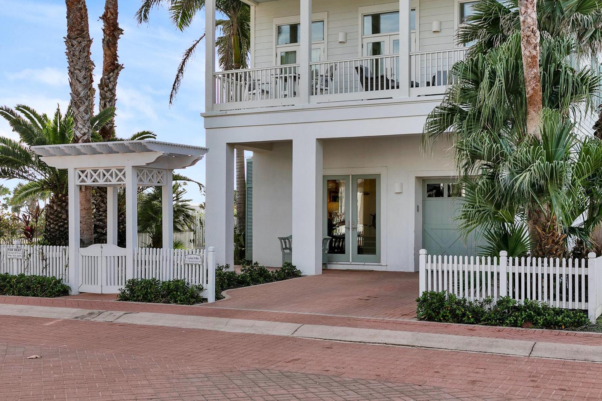 Lotus - Private House With Pool And Hot Tub South Padre Island