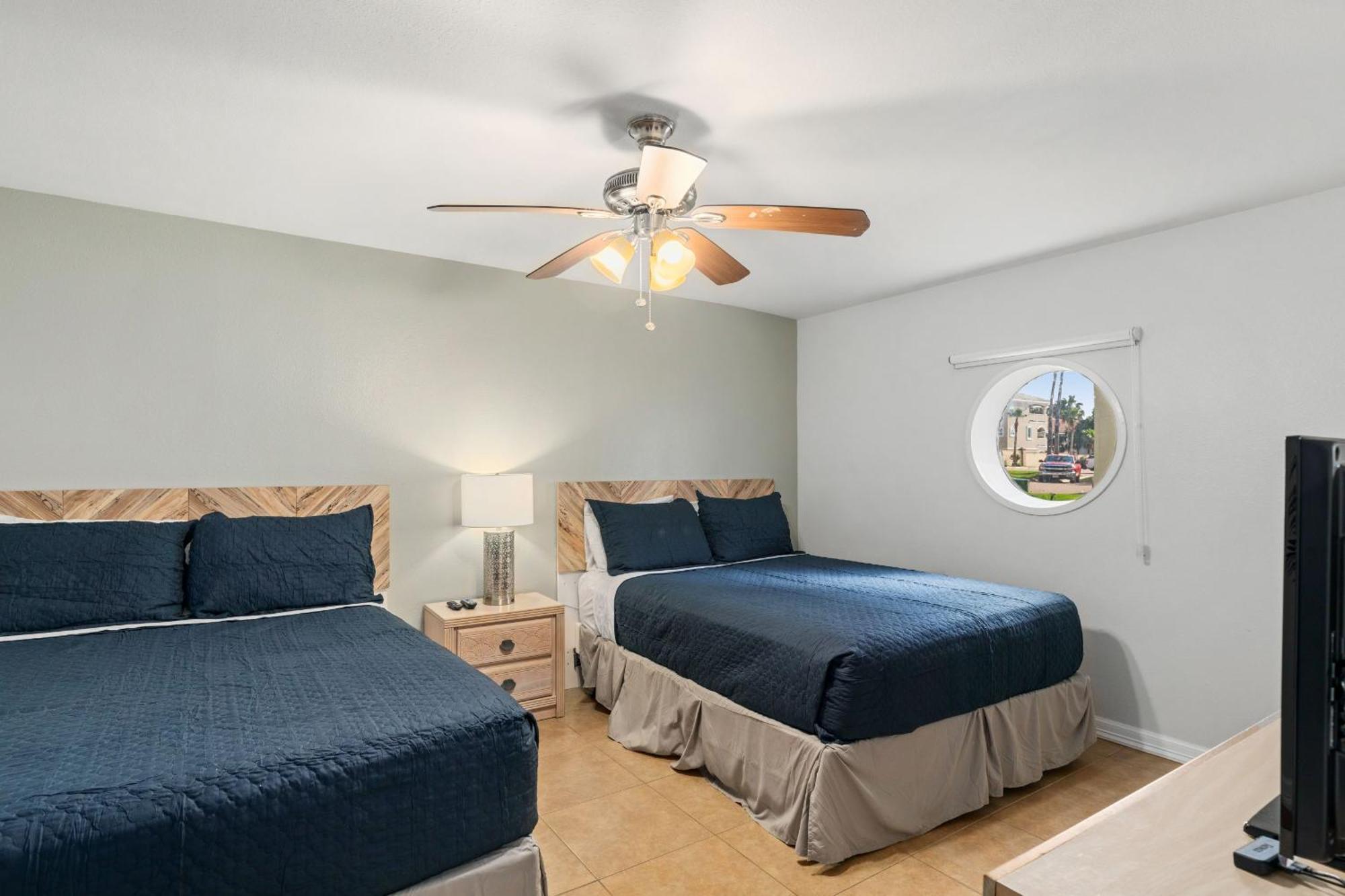 Apartment Ground Floor, Private Terrace And Access *