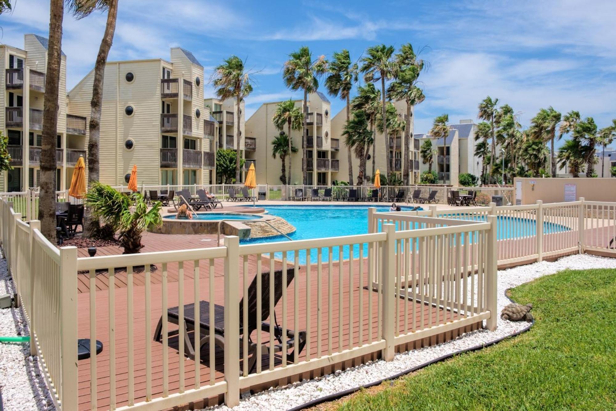 Ground Floor, Private Terrace And Access Apartment