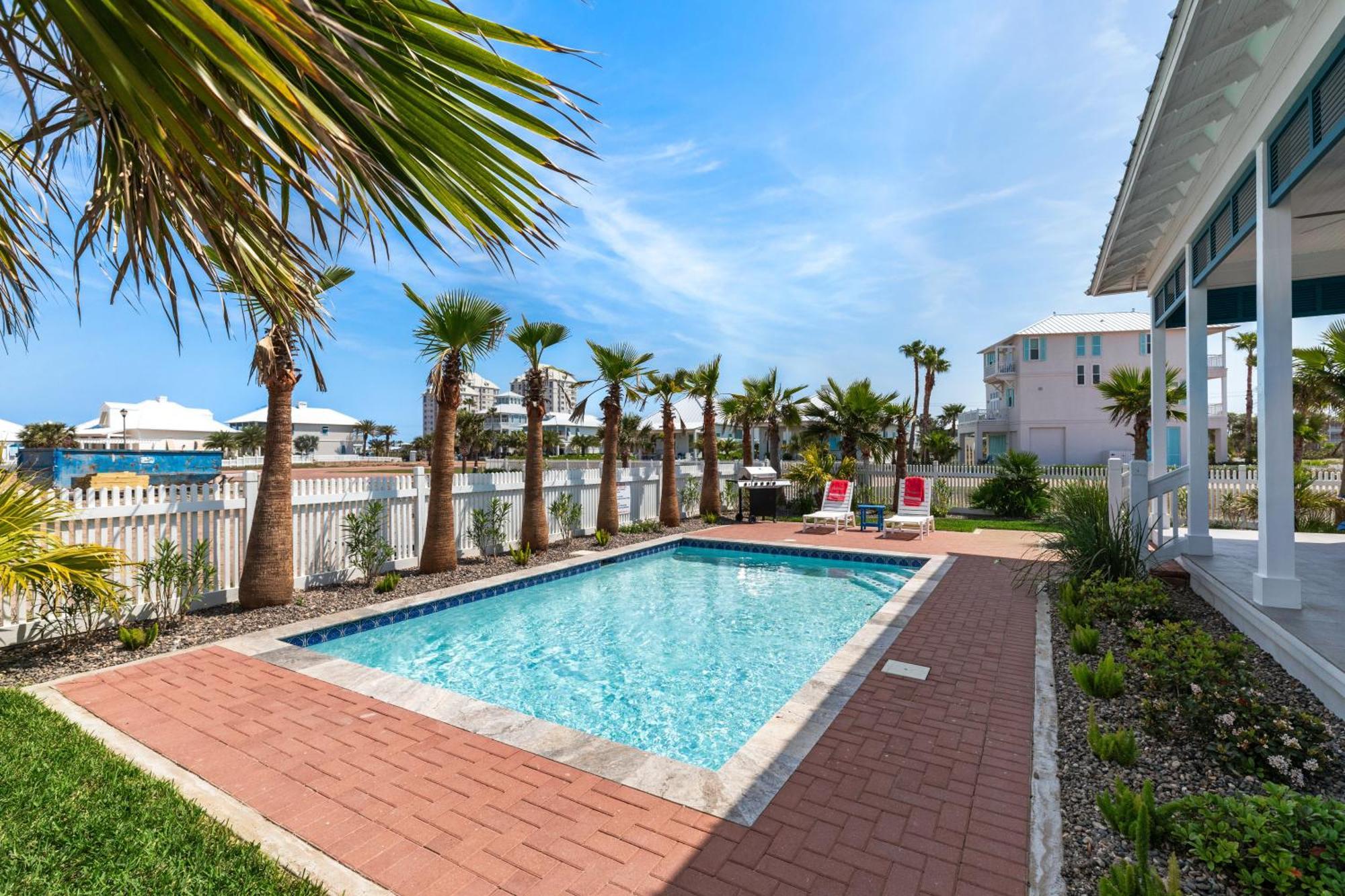 Sea Pointer - Private House With Pool Holiday home