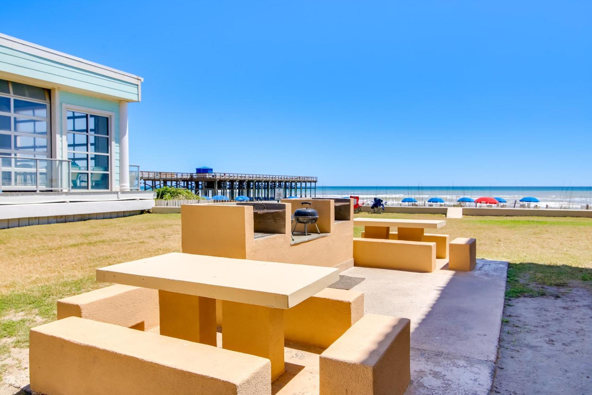 Beachfront, Pet-friendly * South Padre Island