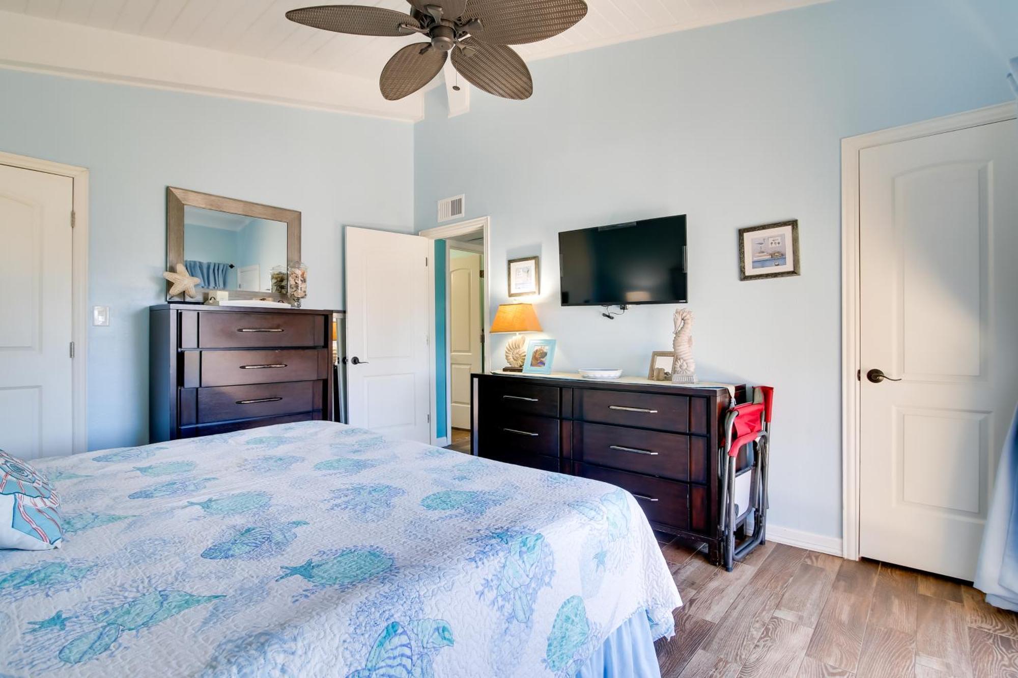 Apartment Beachfront, Pet-friendly South Padre Island