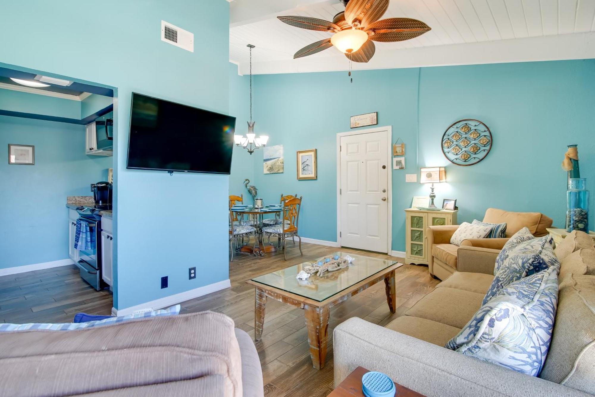 Beachfront, Pet-friendly Apartment *