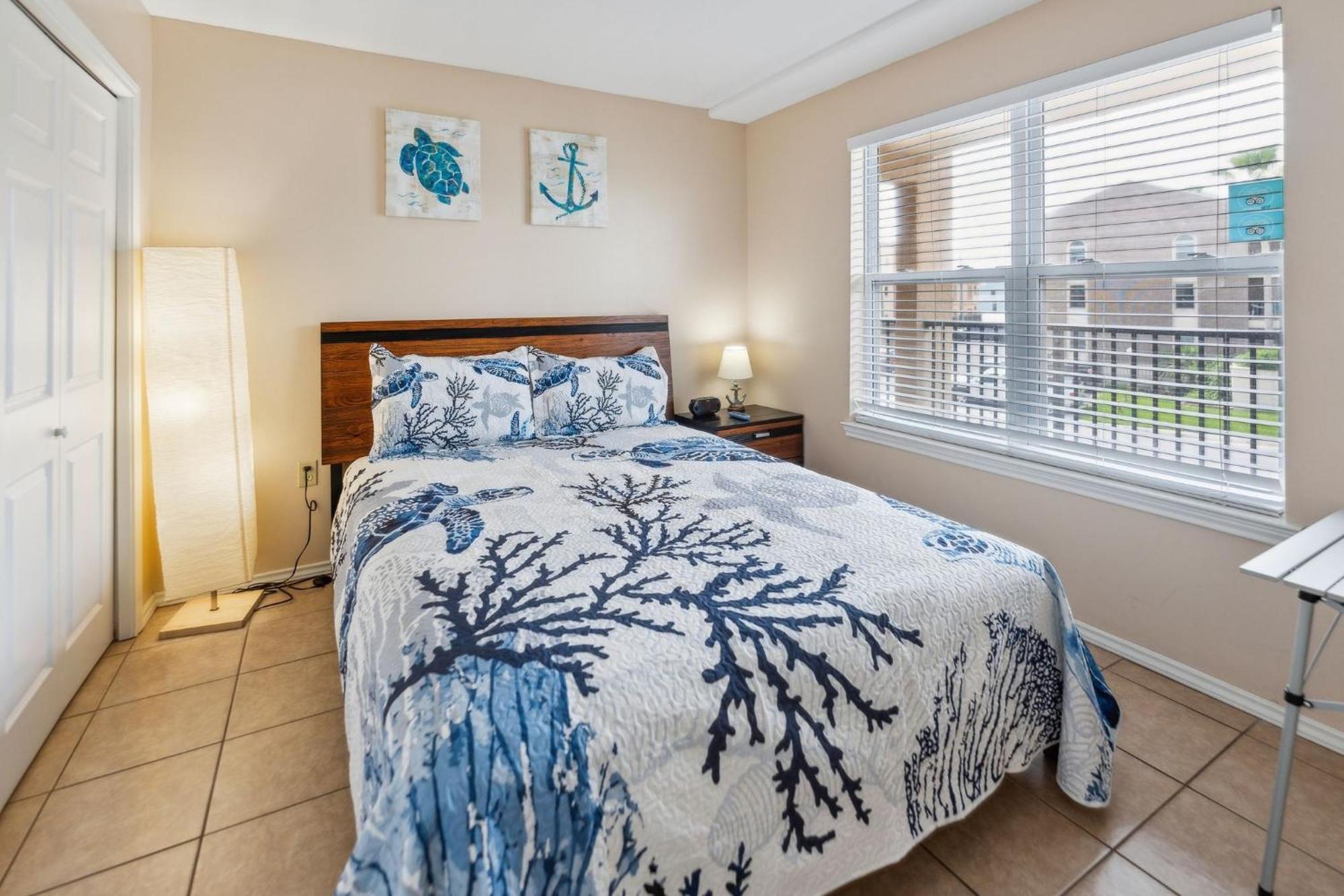 Apartment Gulf Getaway With Pool South Padre Island