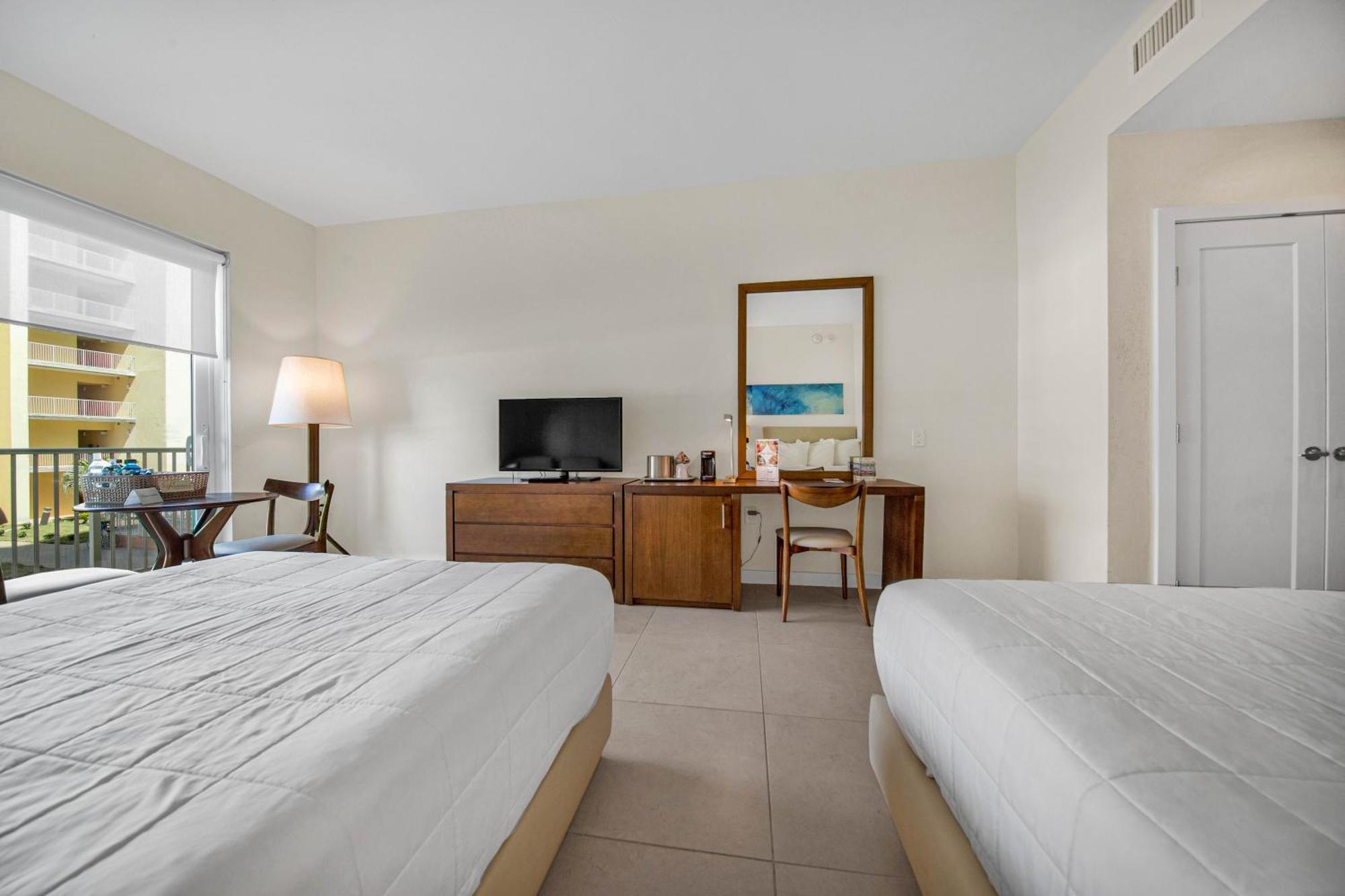 Peninsula Island & - Beachfront At Hotel South Padre Island