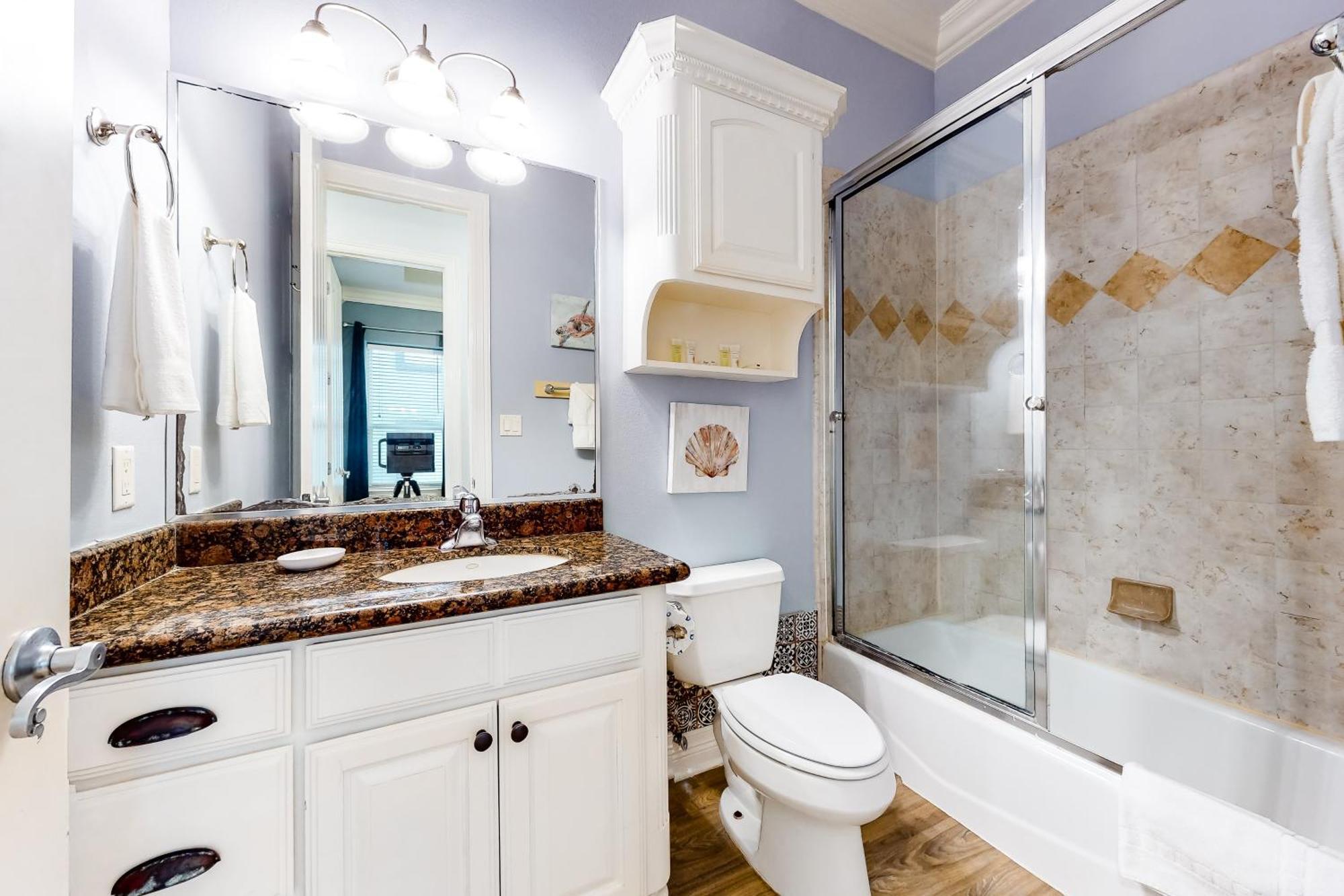 Retama Landing Apartment *