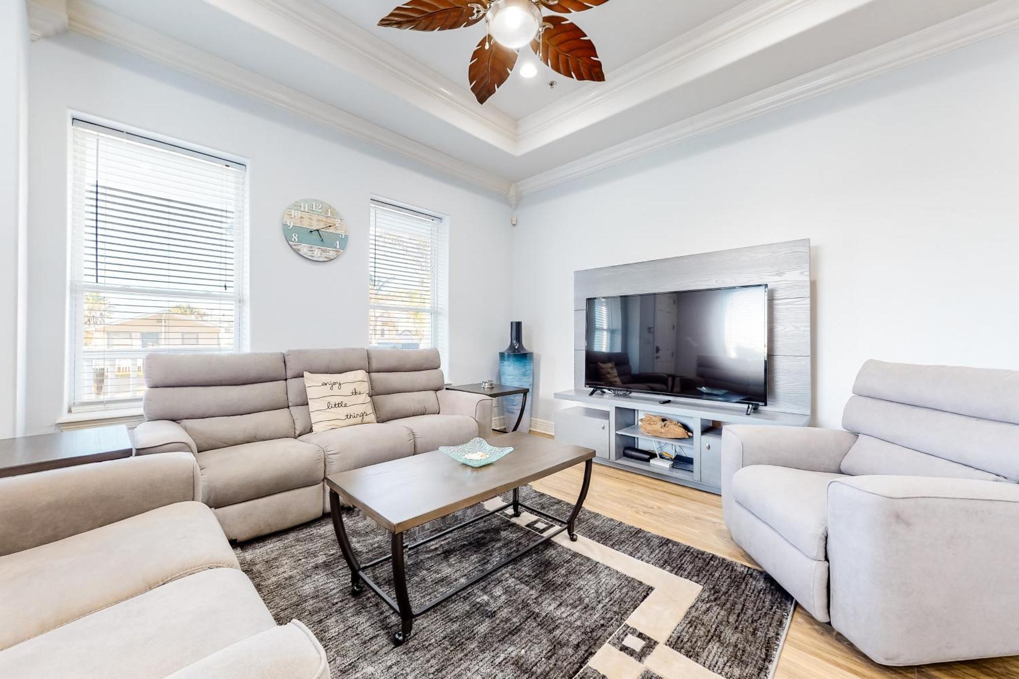 Retama Landing Apartment *