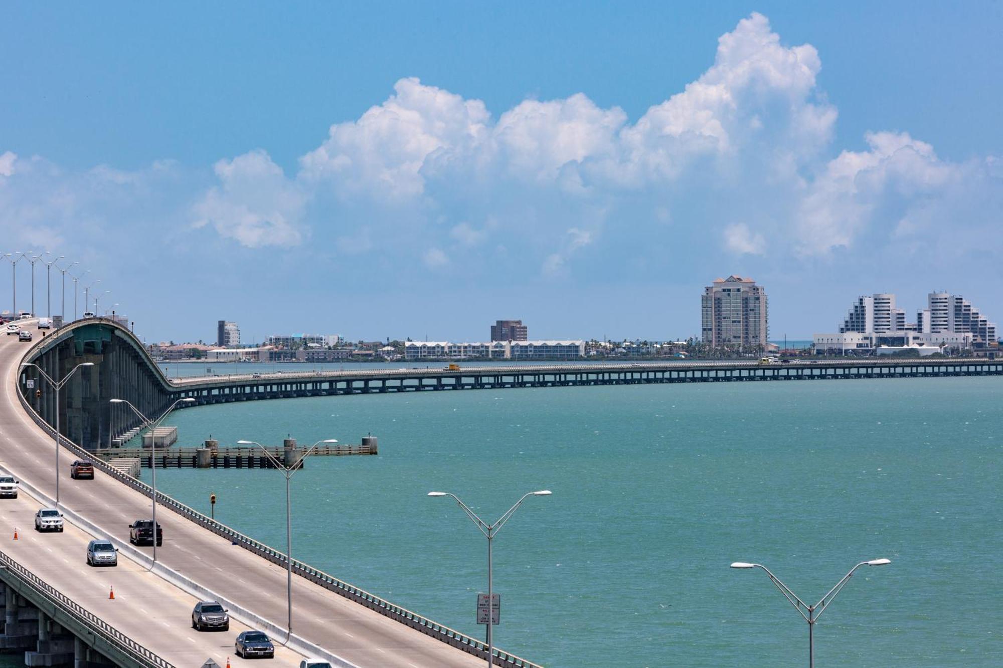 Retama Landing Apartment