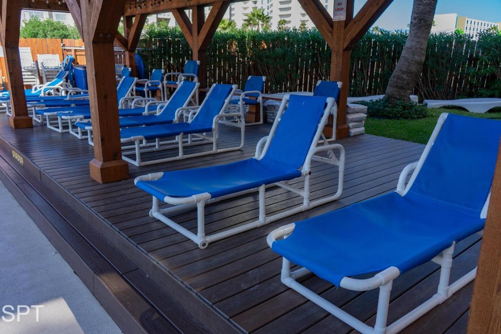 Luxe 1 Bedroom House With Pool - Gulfview Ii Unit 410 Apartment South Padre Island