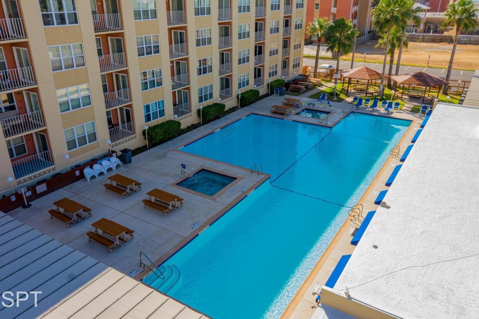 Apartment Luxe 1 Bedroom House With Pool - Gulfview Ii Unit 410 *