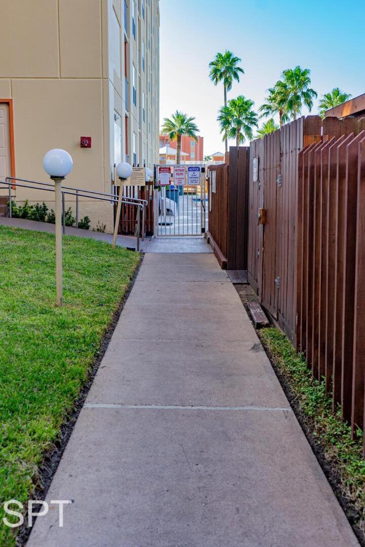 Gulfview Ii #410 Luxe Holiday home
