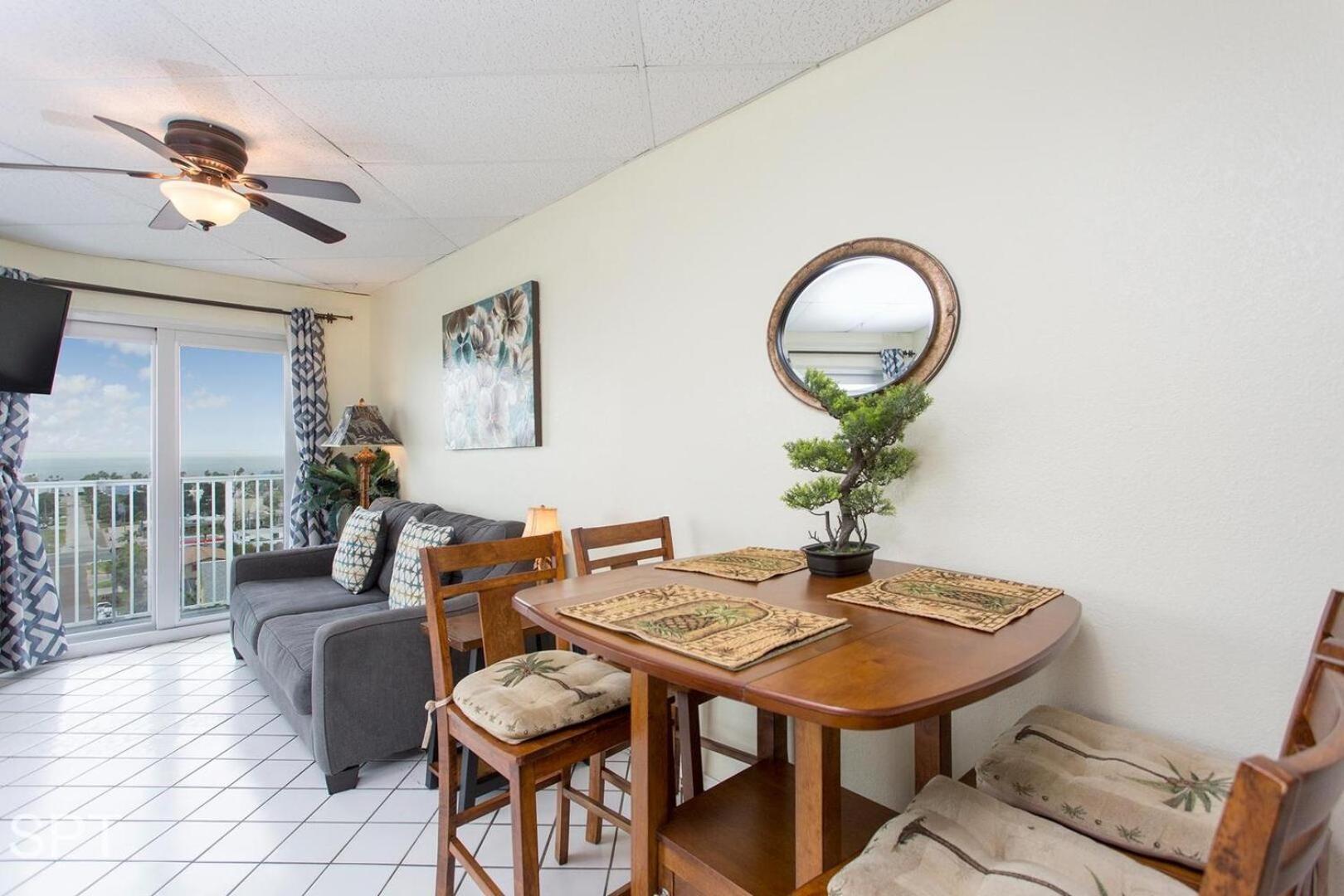 Aquarius #908 Apartment