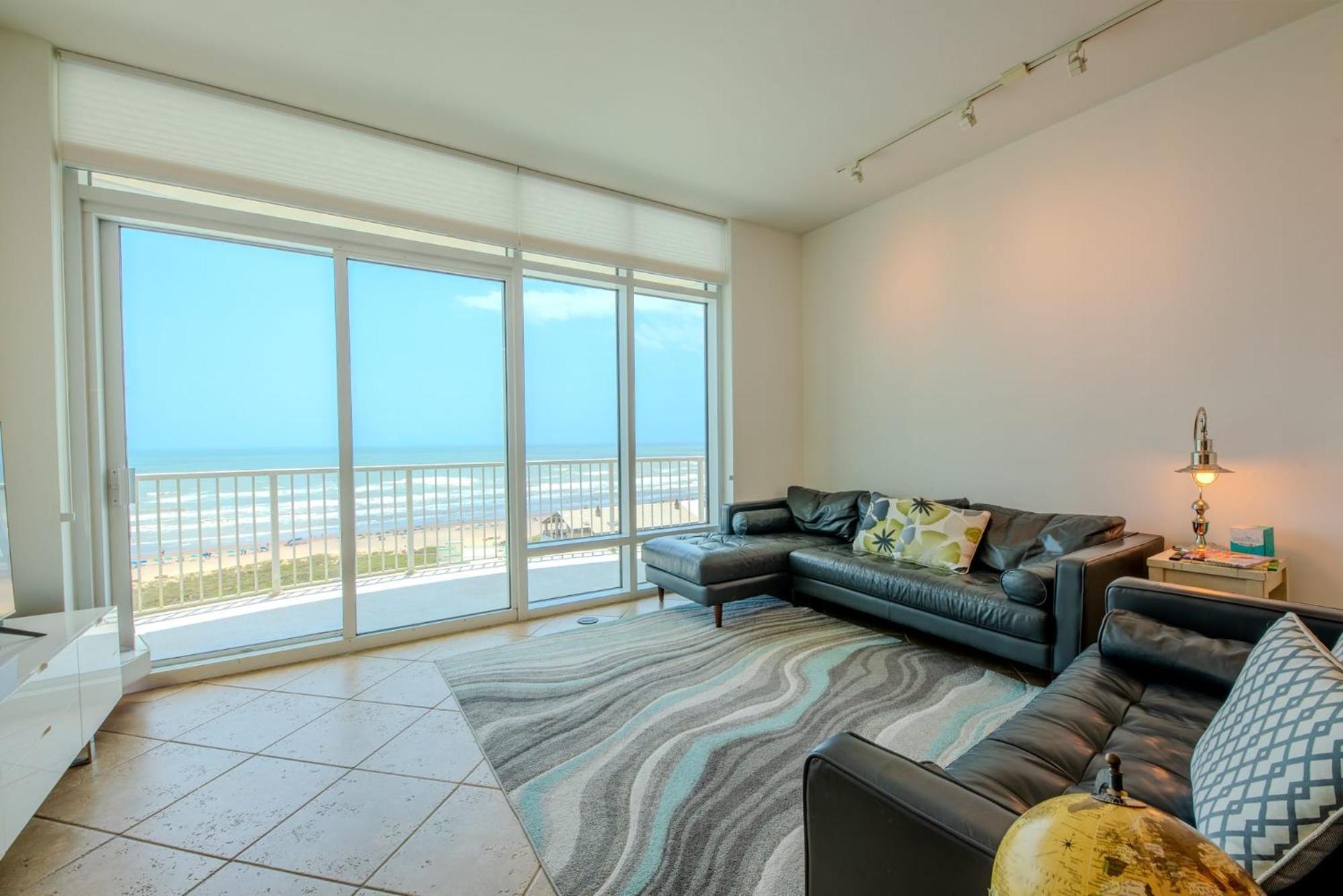 Sapphire Beachfront #1108