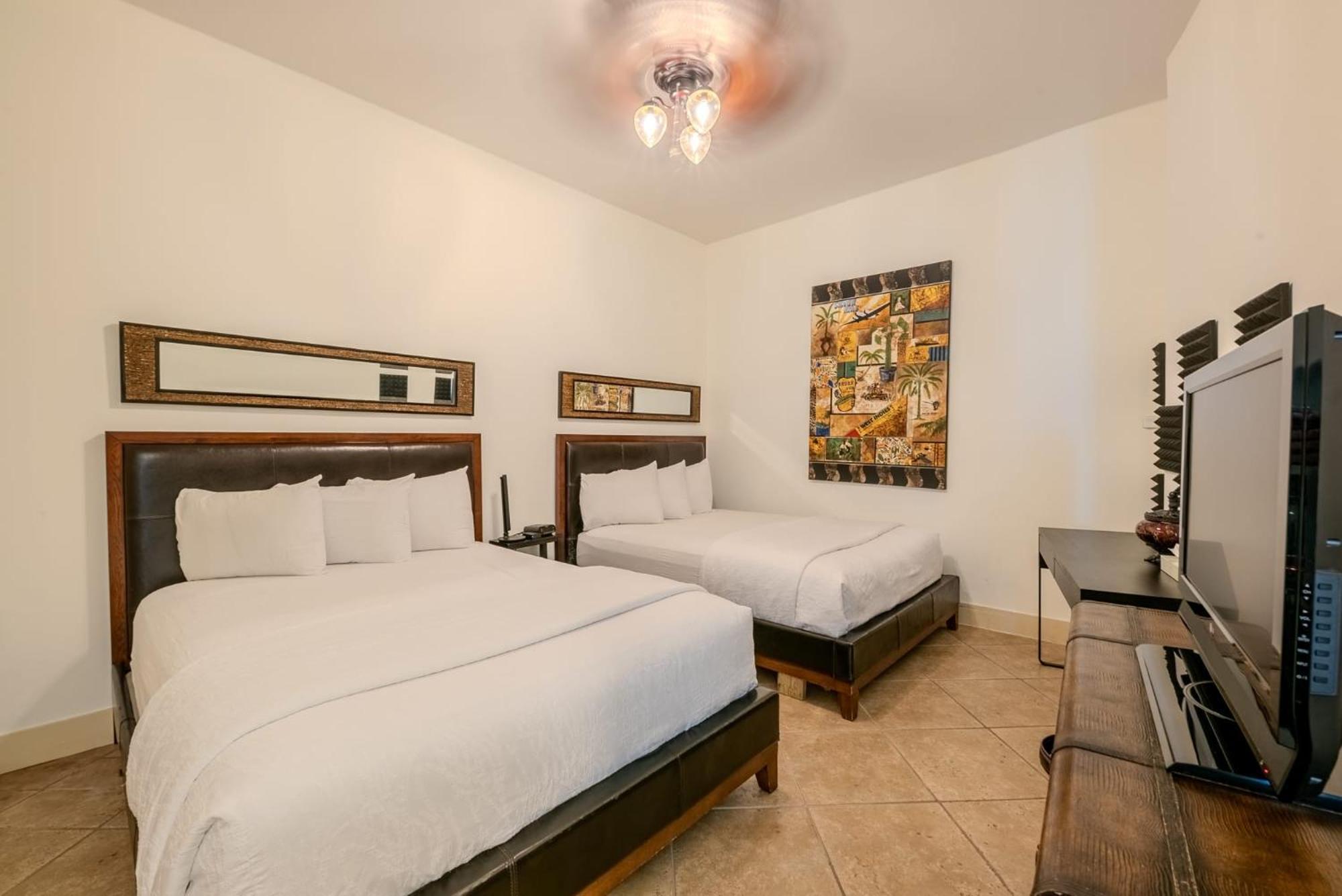 Sapphire Beachfront #1108 Apartment