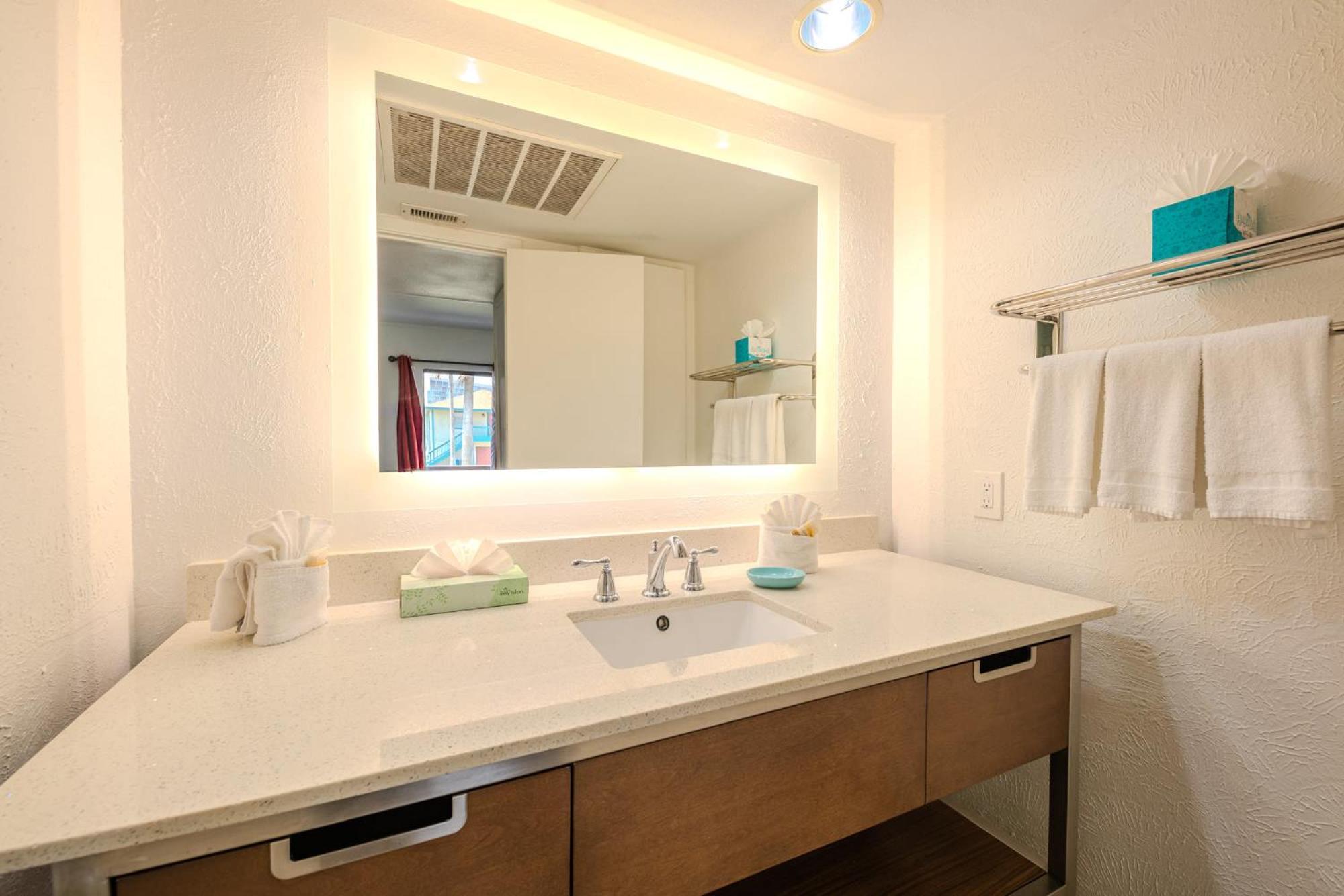 Pelicans Perch Charming 1br Near With Patio 160 Apartment South Padre Island