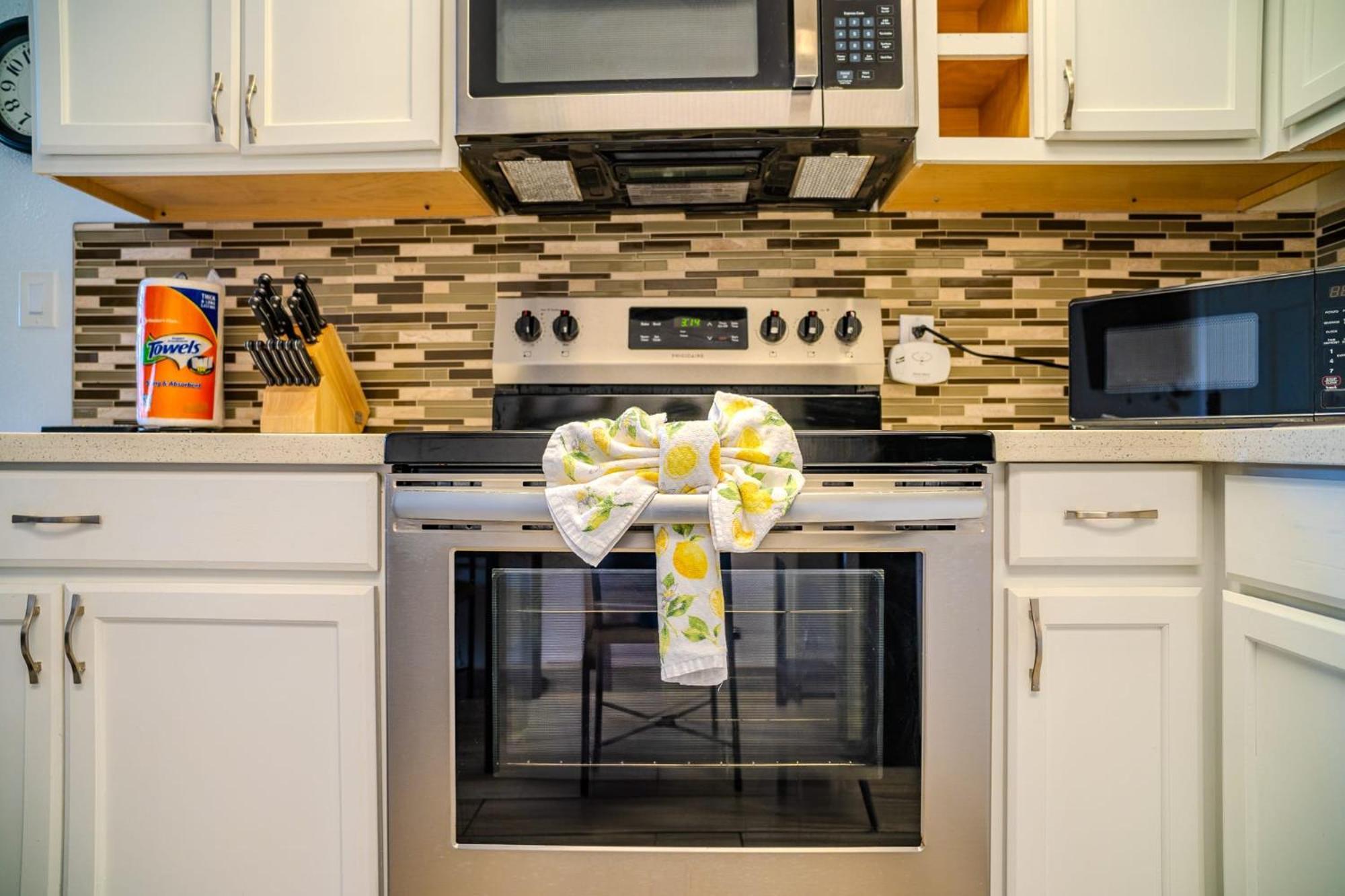 Apartment Pelicans Perch Charming 1br Near With Patio 160 South Padre Island