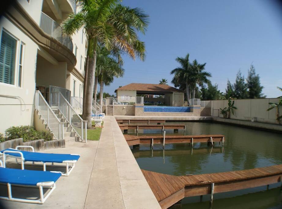 Apartment Marinas 106 Channelfront Boatslip Waterview