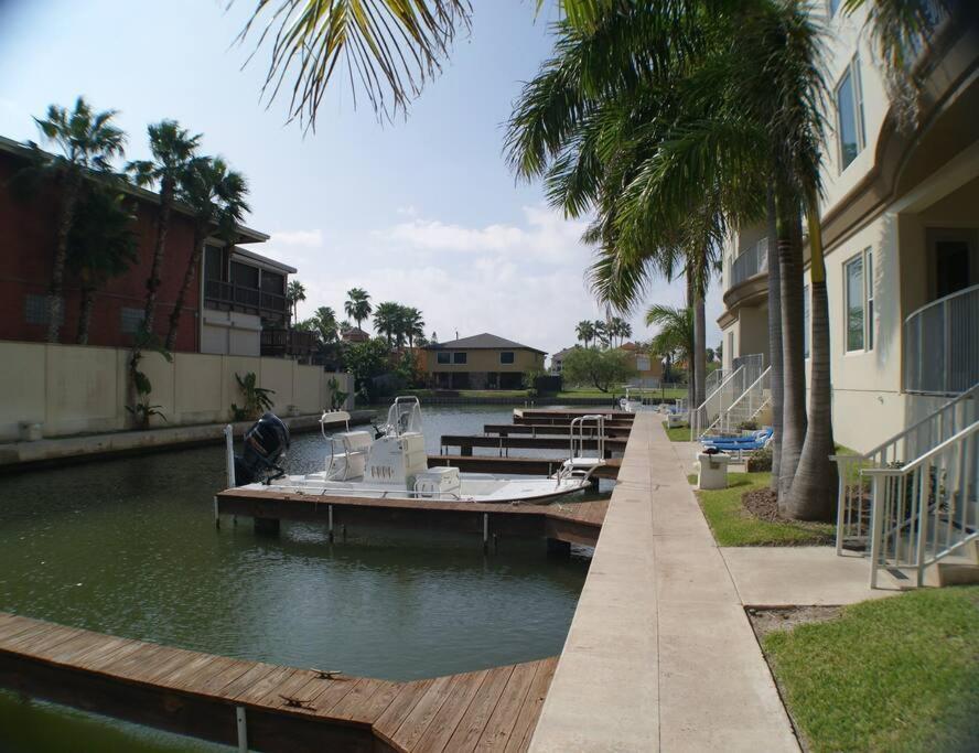 Apartment Marinas 106 Channelfront Boatslip Waterview