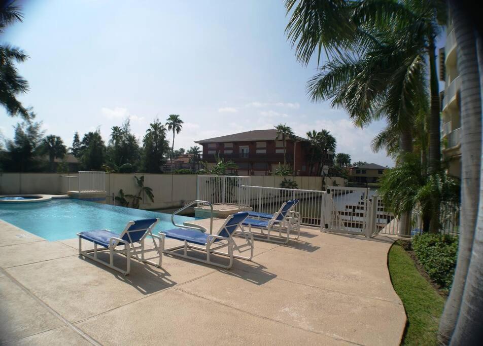 Apartment Marinas 106 Channelfront Boatslip Waterview South Padre Island