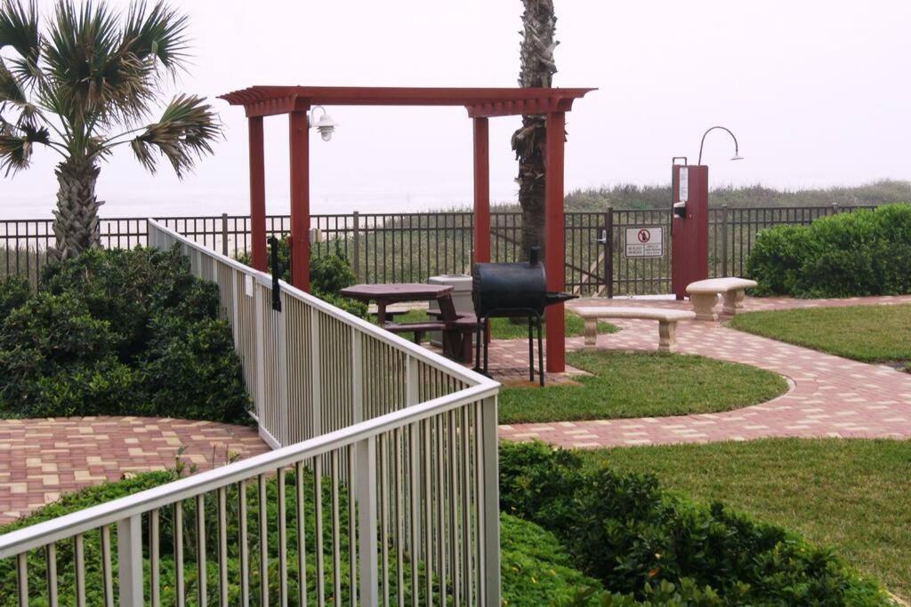 Aquarius#403 Beachfront With Ocean View Apartment *