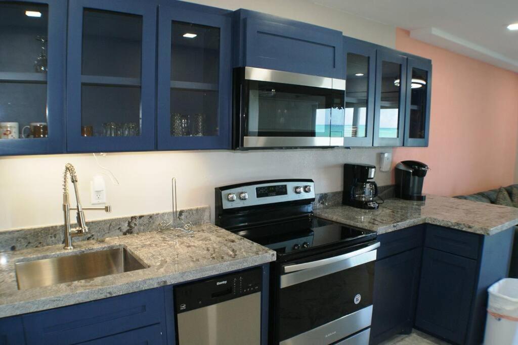 Aquarius#403 Beachfront With Ocean View Apartment South Padre Island