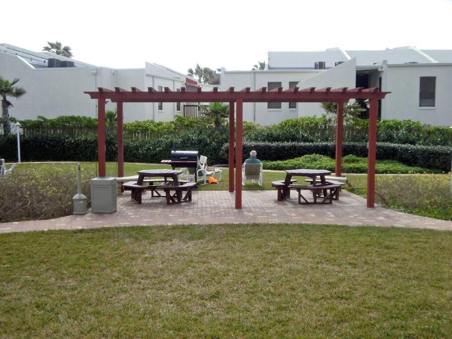 Aquarius#403 Beachfront With Ocean View Apartment