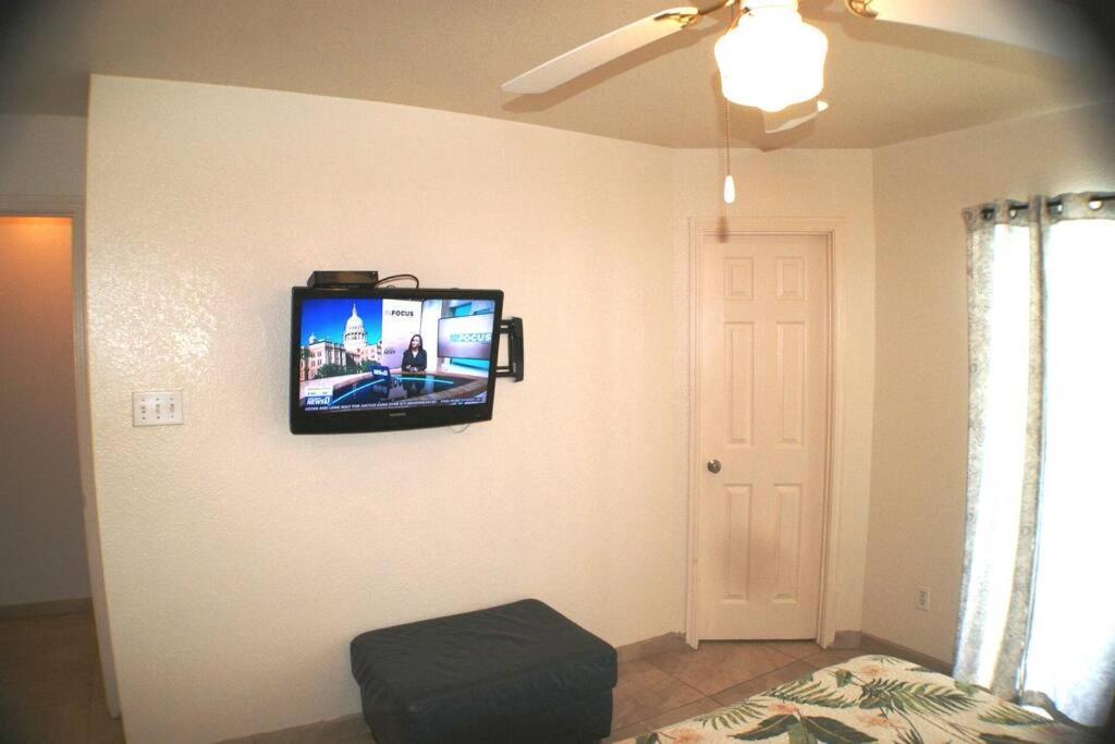 La Perla#12 Mid-island 3 Minute Walk To Access Apartment South Padre Island