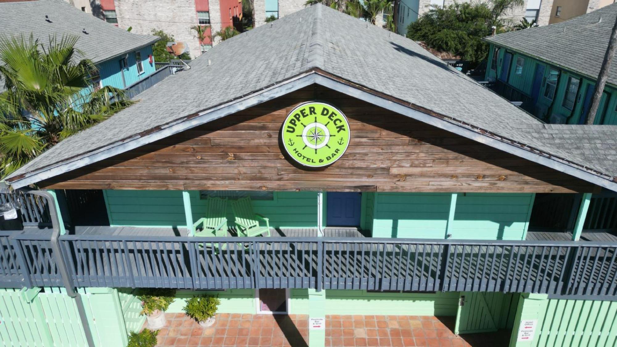 Upper Deck And Bar - Adults Only Hotel South Padre Island